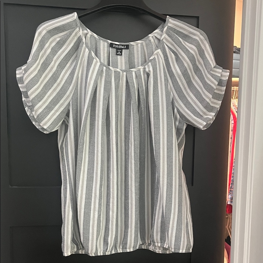 Roz & Ali Women's Blouse in Gray and White Stripes